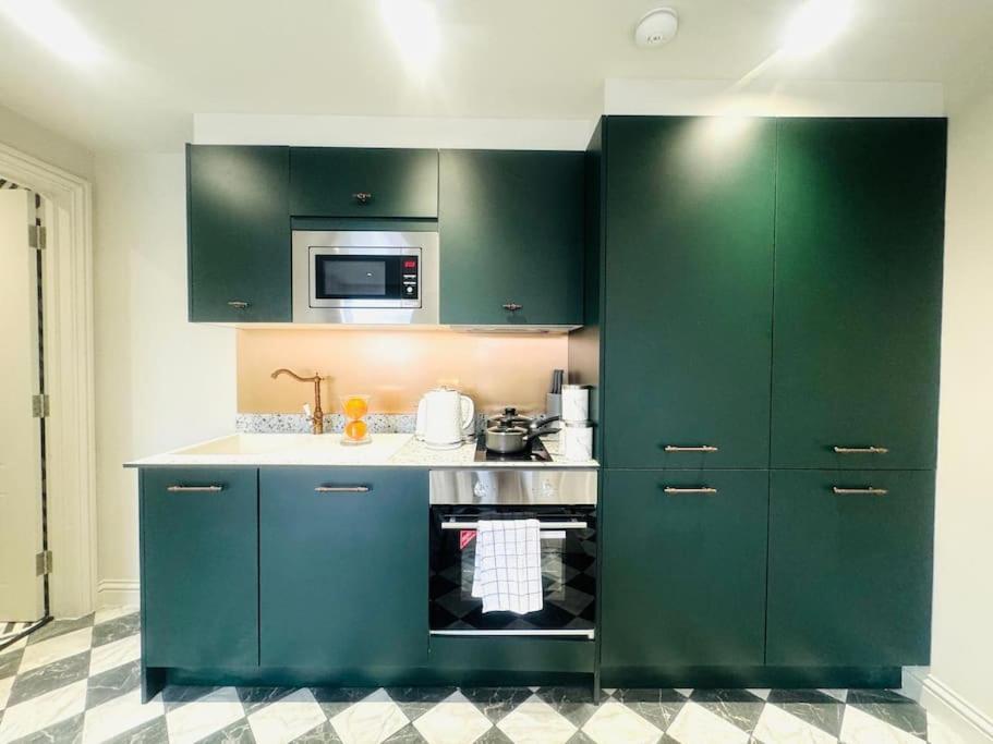 99 Apartment, Trendy Location Apartament Londra